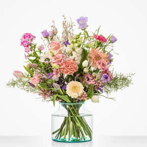 Share Elegance and Warmth with Bouquet Soft Spring