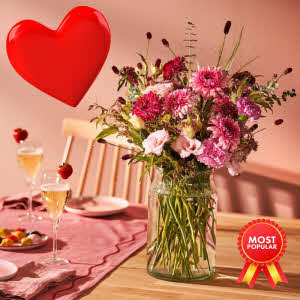 Romantic Valentine - The ultimate Valentine’s bouquet full of love.