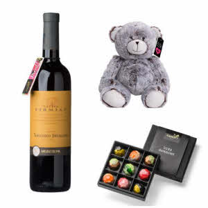 Add this gift package to your flower order.