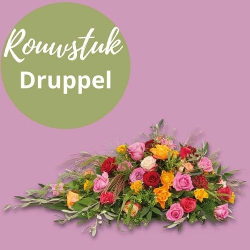 Druppelvormig rouwstuk met rozen en seizoensbloemen bezorgd in Echt